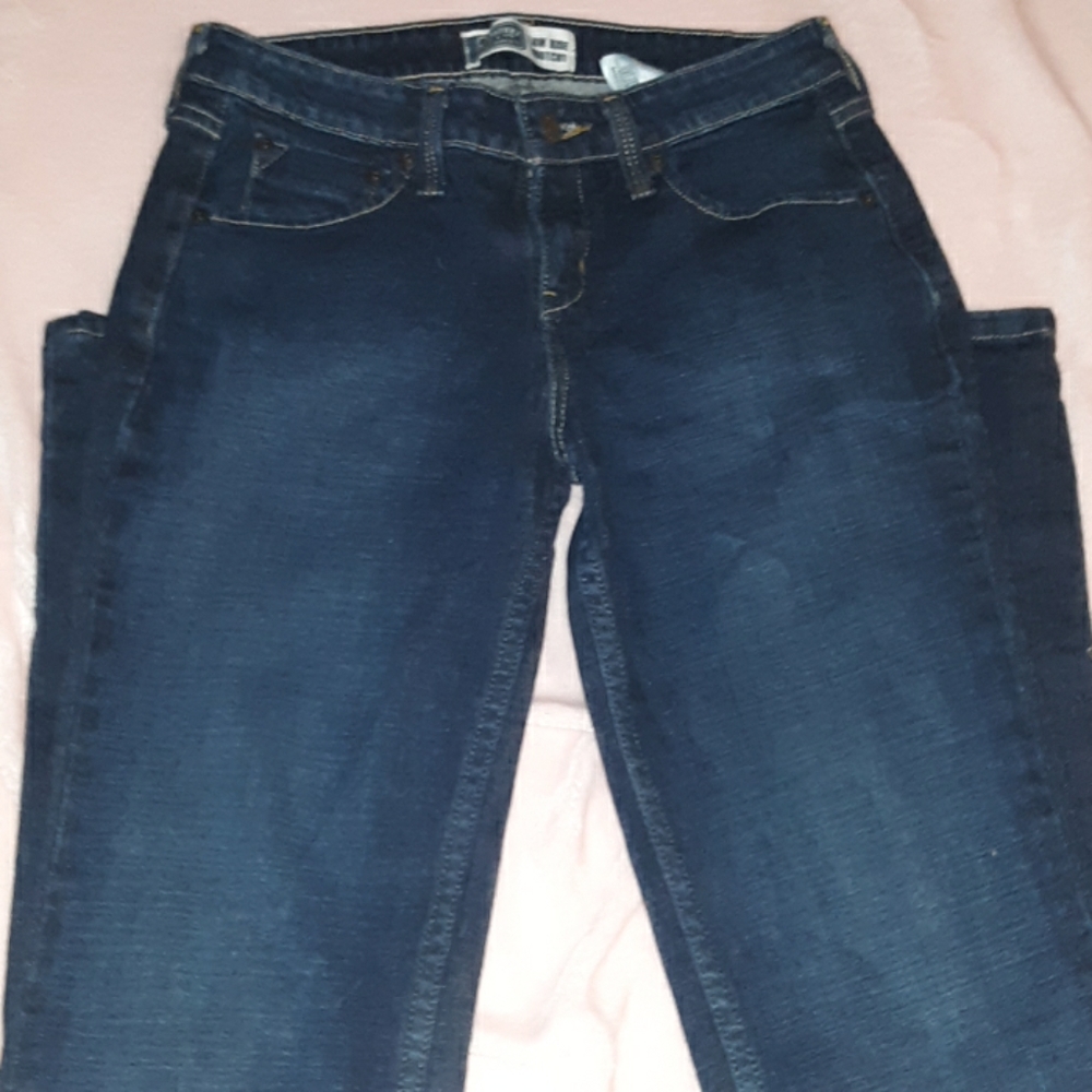 Levis